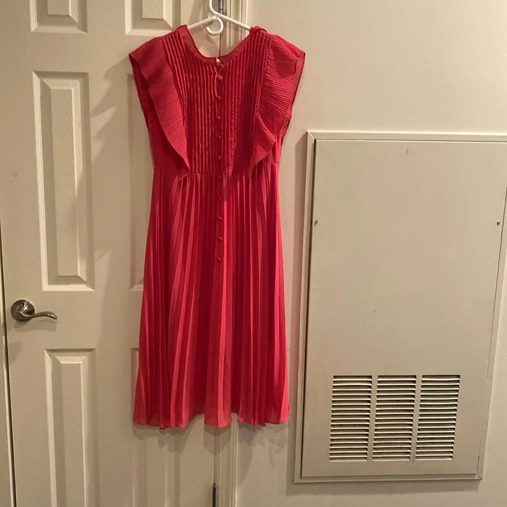 Pink dress - Picture 1 of 4
